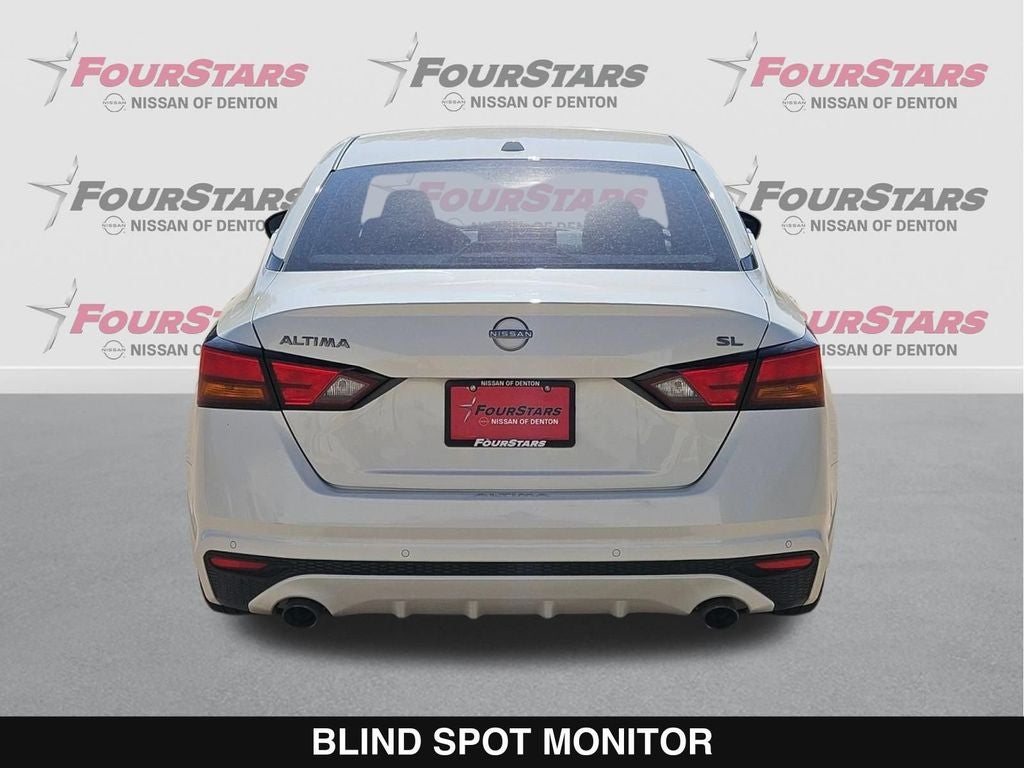 2024 Nissan Altima — detail view