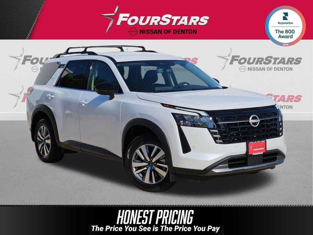 2026 Nissan Pathfinder SL in Everest White Pearl Tricoat — front three-quarter view
